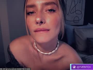 Nude cam girl _yvie_ image #5814773