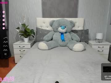 Nude cam girl emmika_ image #924799
