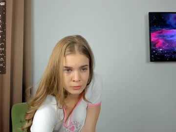 Nude cam girl carolynsveronica image #5053132