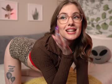 Nude cam girl emma_ruby image #4422050