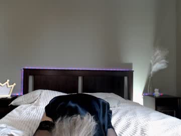 Nude cam girl amourvenenum image #2316975