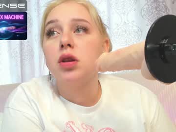 Nude cam girl miraclark1 image #1740817