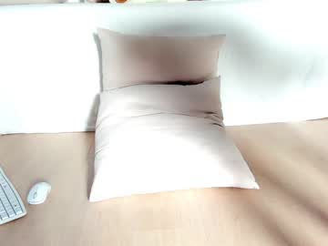 Nude cam girl miiiawallace image #3932296