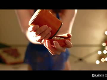 Nude cam girl cinnabelle image #3350190