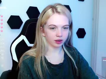 Nude cam girl small_blondee image #4244925