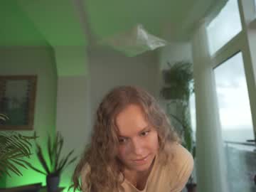Nude cam girl chillwithkira image #724729