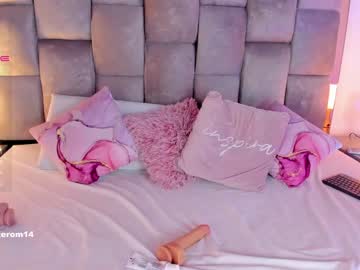 Nude cam girl swt_molly image #3632154