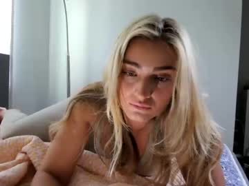 Nude cam girl lolaabunnyxo image #4262367