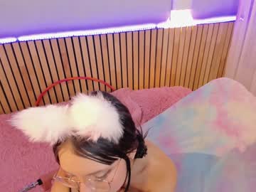 Nude cam girl little_effy18 image #5783772