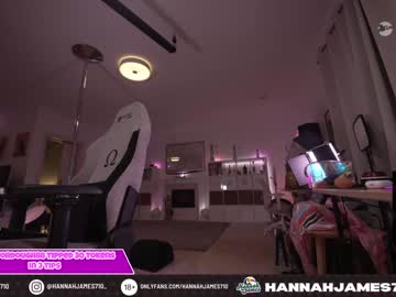 Nude cam girl hannahjames710 image #3097780