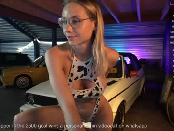 Nude cam girl little_dutch image #4932239