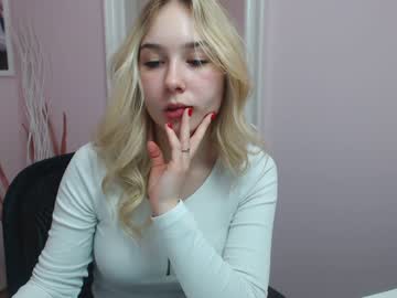 Nude cam girl lila_page image #1126280
