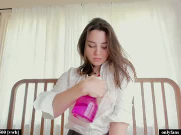 Nude cam girl cinnabelle image #4355598