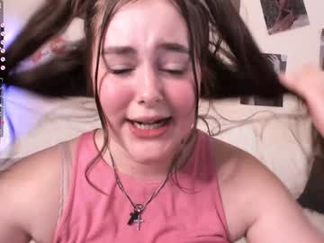 Nude cam girl emilia_me image #1528330