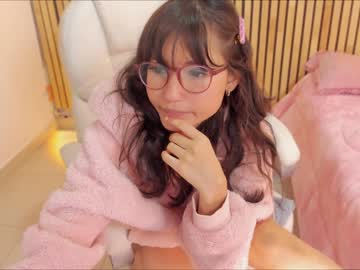 Nude cam girl little_effy18 image #5381269