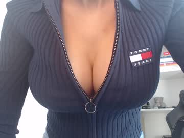 Nude cam girl drink_my_juices image #1084038