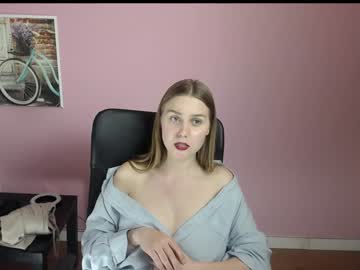 Nude cam girl nextdoorgir_l image #4231174