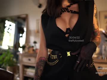 Nude cam girl effyloweell image #1660575