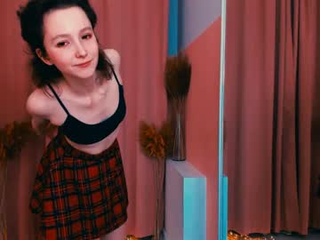 Nude cam girl hailiemills image #3061848