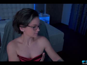 Nude cam girl tiffanyriox image #2802162