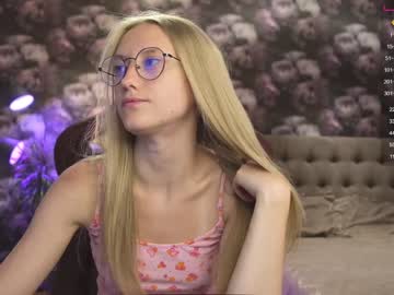 Nude cam girl angeellina image #2170121