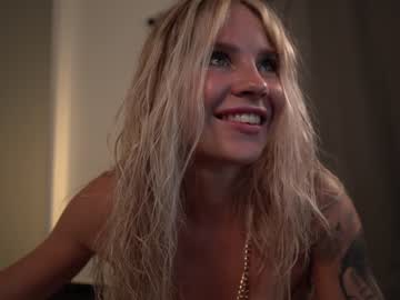 Nude cam girl cute__foxy image #3918502