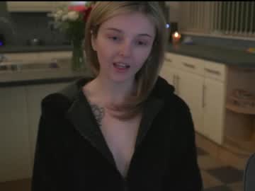 Nude cam girl lucydelovely image #3606219