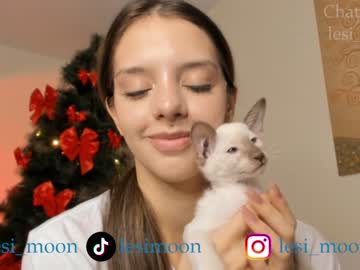 Nude cam girl lesi_moon image #5995524