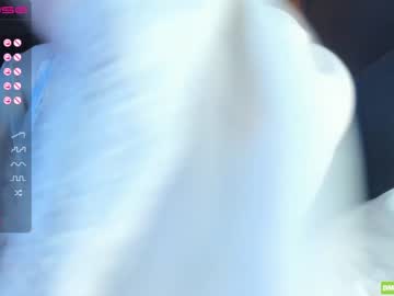 Nude cam girl hee_jin image #2834617