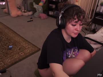 Nude cam girl evelynpiers image #3885435