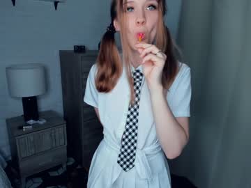 Nude cam girl caressing_glance image #6282547