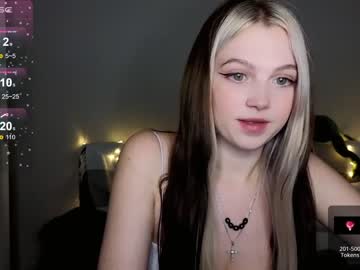 Nude cam girl small_blondee image #5579404
