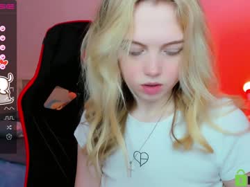 Nude cam girl small_blondee image #3680142