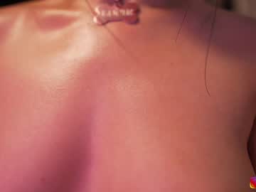 Nude cam girl lucie_beltran image #4579288