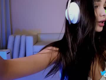 Nude cam girl hollyextra image #4305491