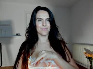 Nude cam girl wh4thefuck image #2679482