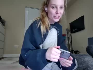 Nude cam girl lily_brooke image #1936375