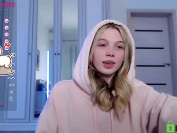 Nude cam girl small_blondee image #3666446