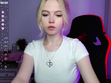 Nude cam girl small_blondee image #3797184