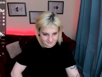 Nude cam girl yolandi_toit image #2150525