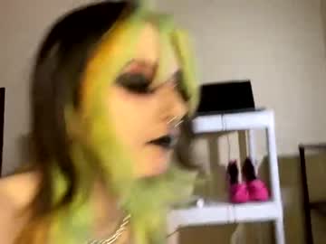 Nude cam girl cryptiddi3s image #3170526