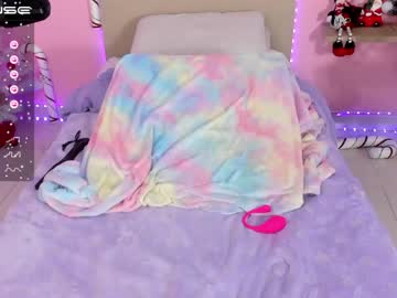 Nude cam girl little_effy18 image #3240539