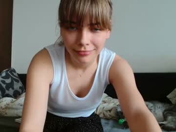 stella_9 nude girls camming