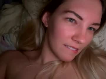 Nude cam girl mariah95 image #2115777