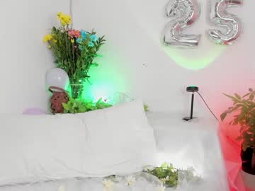 Nude cam girl abiee__ image #1760381