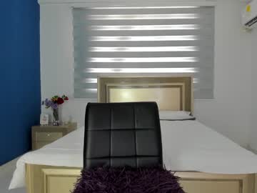 Nude cam girl roberta_lipa image #4338875