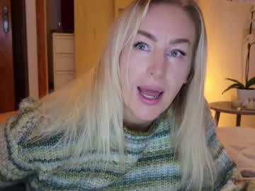 Nude cam girl christinasiemone image #6995486