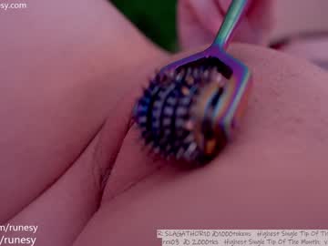 Nude cam girl runesy image #6057933