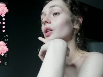 Nude cam girl mxxnsxsul image #2571734