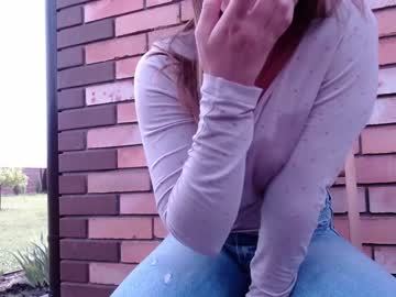 Nude cam girl juicy_peach88 image #2009246